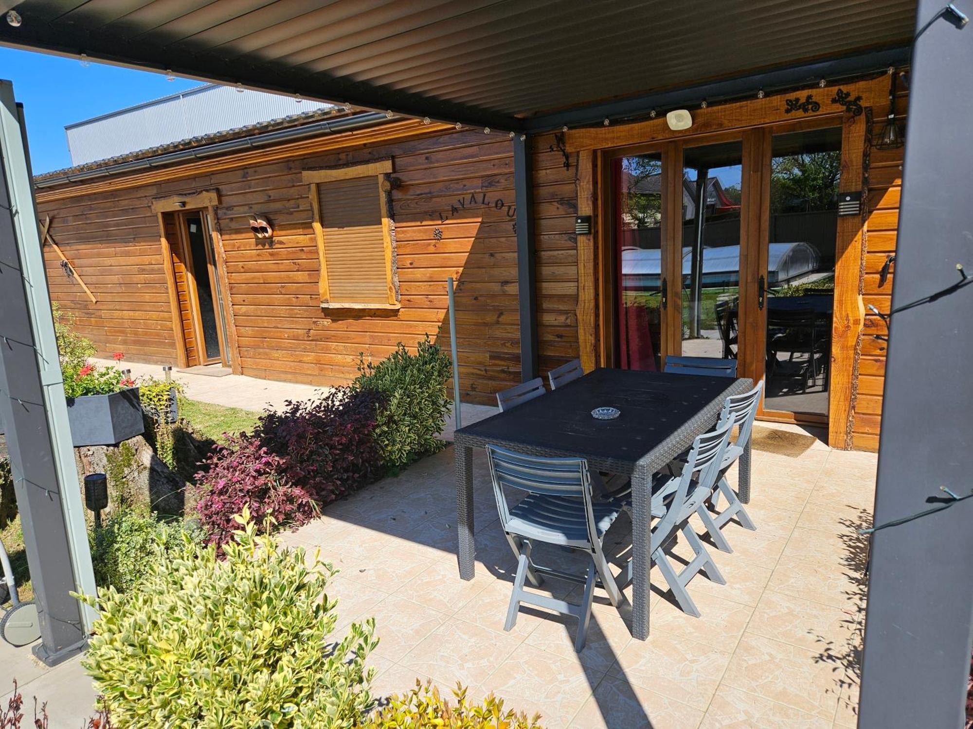 Chez Lavalou Gite 4* Chaleureux En Bois Lannemezan Exterior foto